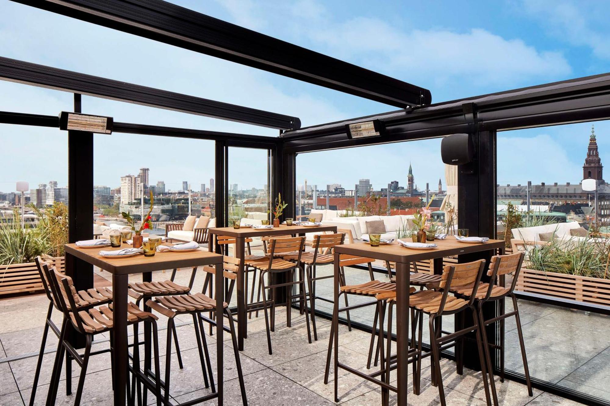 Nh Collection Copenhagen Hotel Luaran gambar The rooftop bar at the Standard East Village